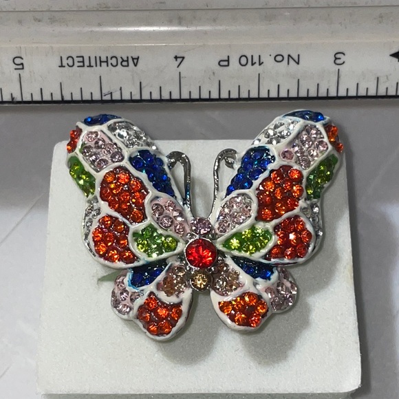 ❗5 For $2️⃣5️⃣ Bundle Sale❗ Butterfly Cocktail Ring - Picture 2 of 4